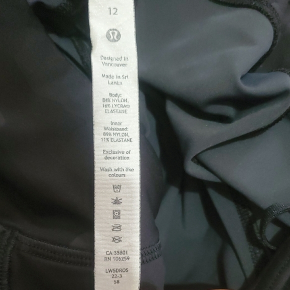 lululemon athletica Black Camouflage Leggings - Picture 6 of 8